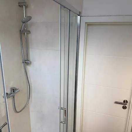 Gemuetliche Kleine Mit Balkon Apartment *